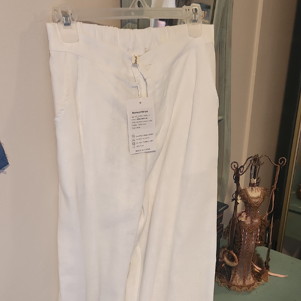 Chic White Wide Leg Pants